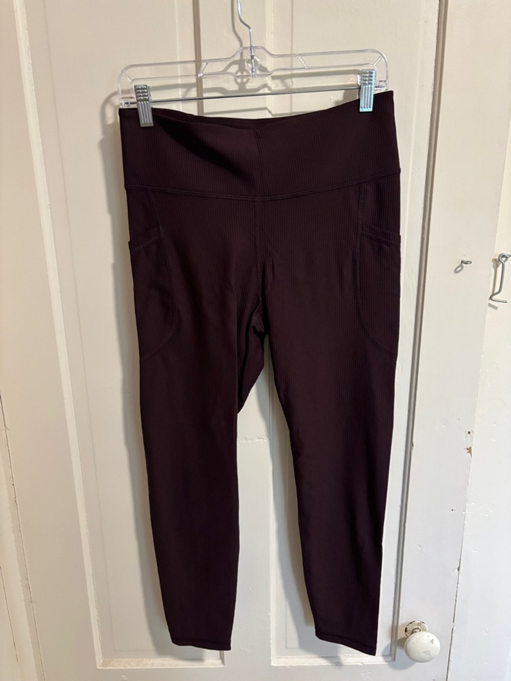 Old Navy Ribbed High-Rise Leggings in Deep Plum